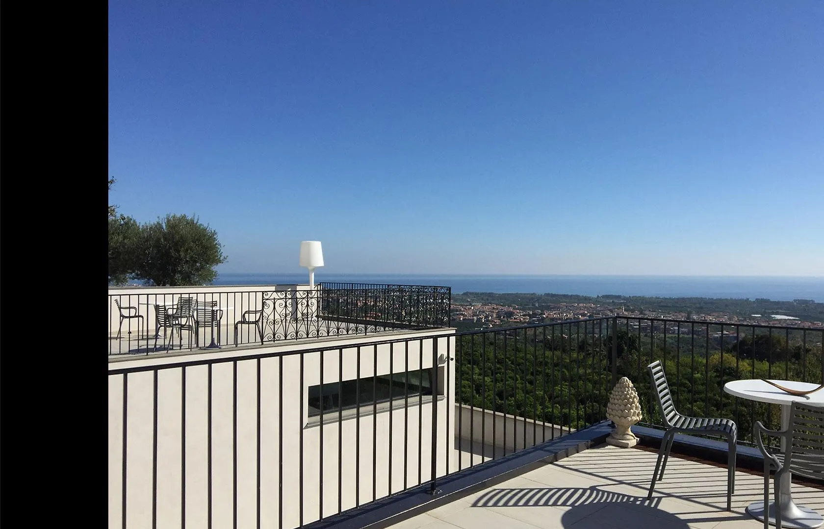 Tale Restaurant & Suite Piedimonte Etneo Italy