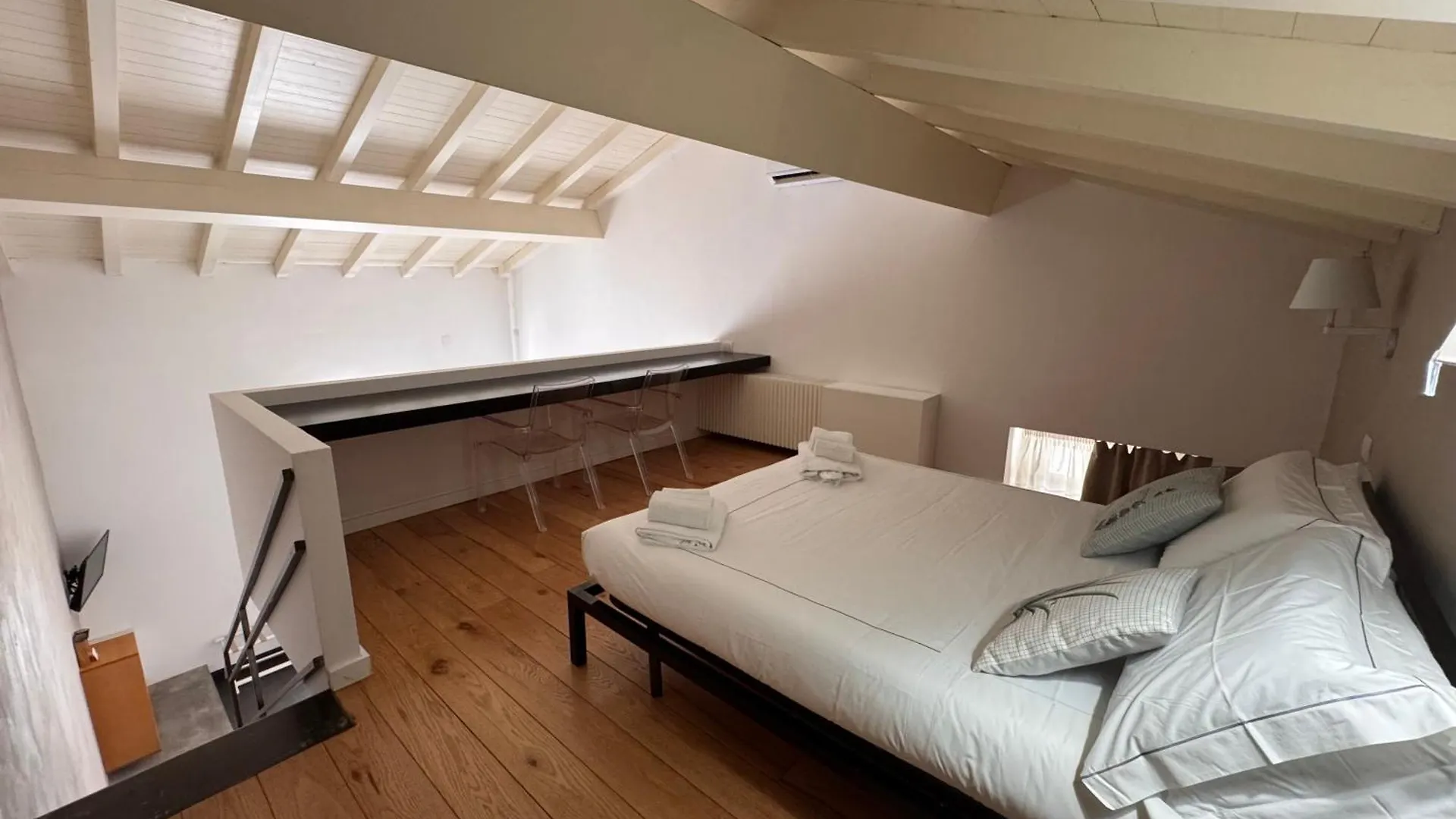 Tale Restaurant & Suite Piedimonte Etneo 3*,  Italy
