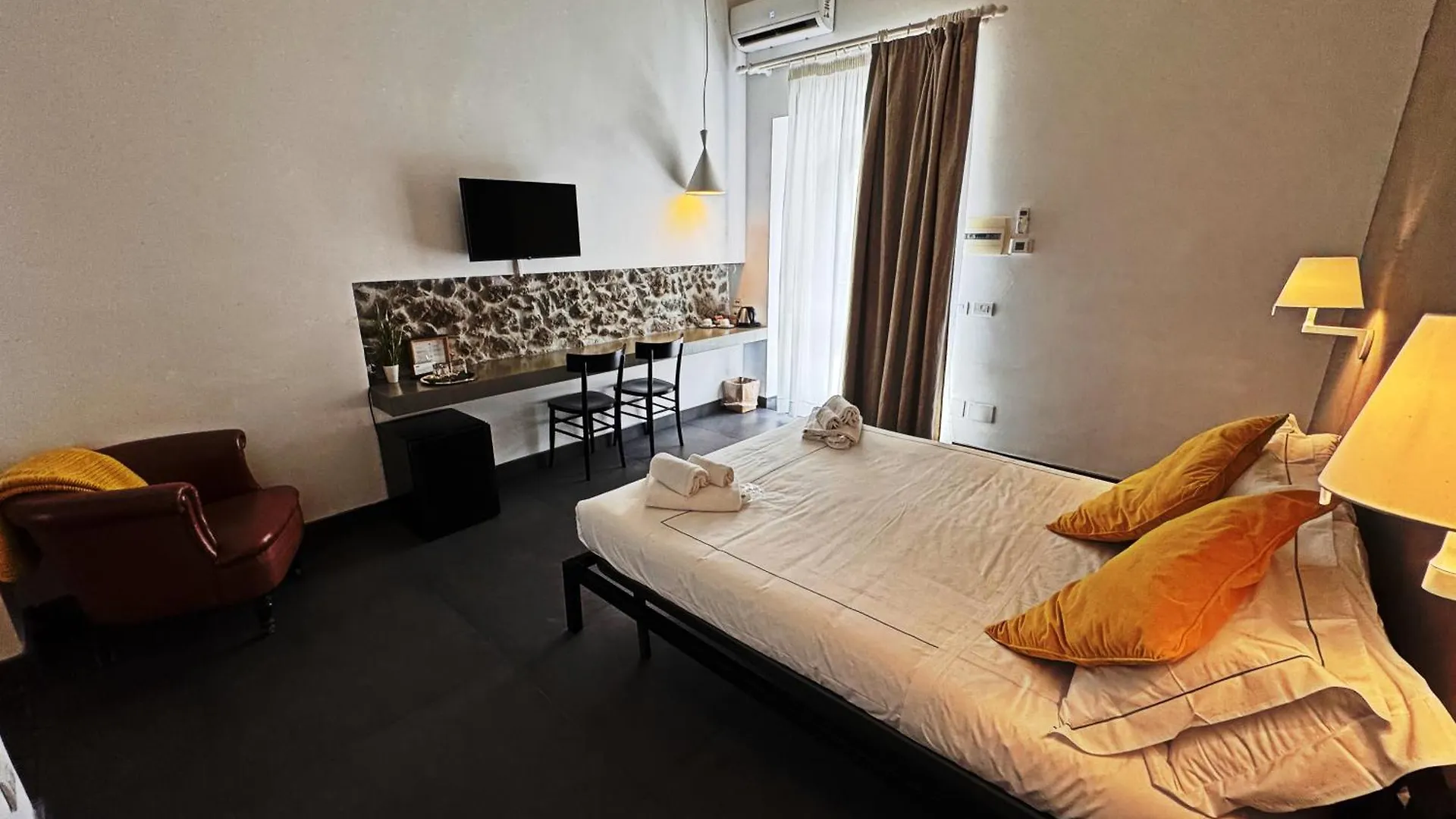 Ośrodek wypoczynkowy Tale Restaurant & Suite Piedimonte Etneo